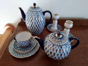 lot 59 image: Tea Set Made in Russia