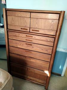lot 221 image: Chest Dresser