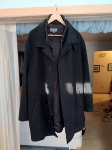 lot 228 image: Mens Jacket