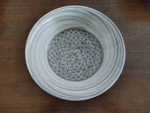 lot 30 image: Japanese Bowl