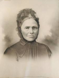 lot 48 image: Two Antique Portraits