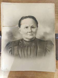 lot 49 image: Two Antique Portraits