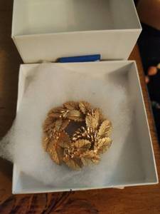 lot 244 image: Assorted Jewelry