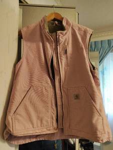 lot 353 image: Carhart Vest