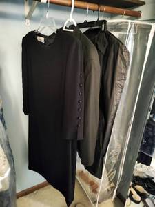lot 359 image: 3 Vintage Outfits