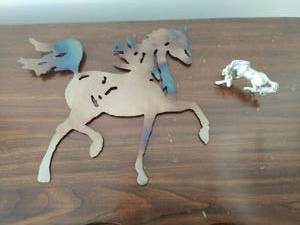 lot 121 image: Horse Dcor