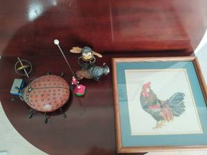 lot 155 image: Assorted Dcor