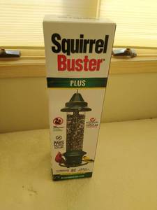 lot 171 image: Squirrel Buster