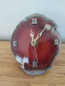 lot 173 image: Agate Clock