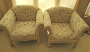 lot 184 image: C.R. Laine Armchairs