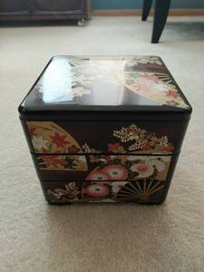 lot 229 image: Box with Perfume, Vintage Buttons, and Sewing Supplies