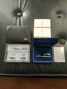 lot 233 image: Memory Chip Tie Pins & Cuff Links