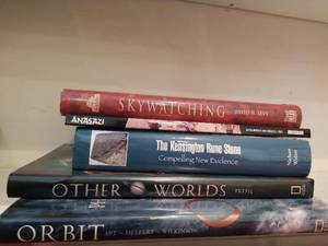 lot 498 image: Collection of Scientific Hardcover Books
