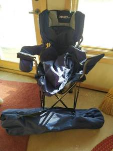 lot 518 image: 2 Gander Mountain Camping Chairs