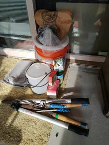 lot 528 image: Assorted Yard and Garden Supplies