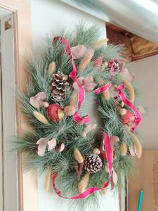 lot 530 image: Fake Christmas Trees and a Rake