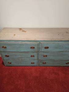 lot 555 image: Painted Low Boy Dresser