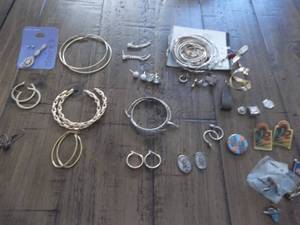 Lot Of Earrings & Patriotic Pins