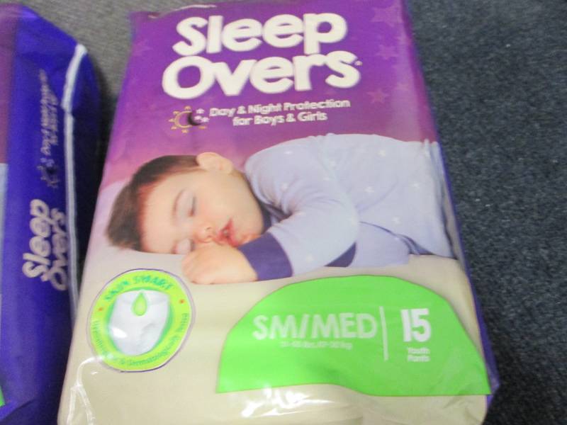 4- 15 ct Sleep Overs SmMed ...