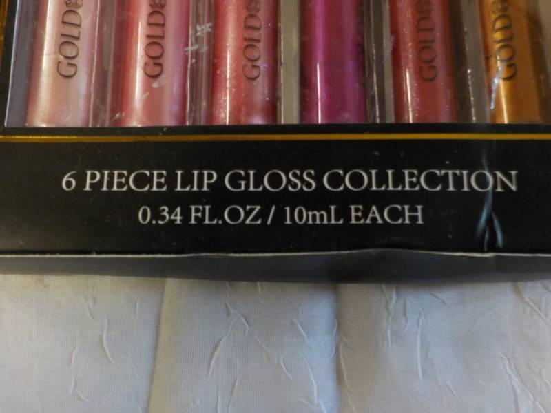 6 piece lip gloss collection...