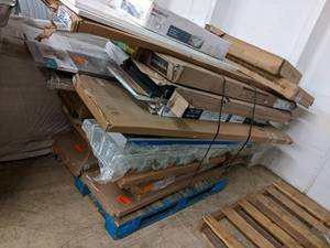 Pallet Lot (Shelving Units, Single ...