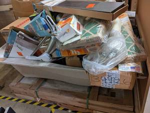 Pallet Lot With Shower Section, & B...