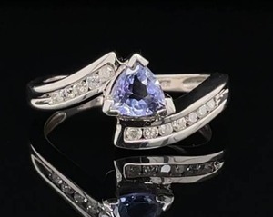 Natural Triangle Lilac Tanzanite Solitaire Diamond Channel Bypass Ring in 14k White Gold, Stunning Estate  $1650 Retail VIDEO