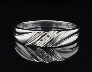 Mens 3-Stone Diamond Past, Present & Future Promises Wedding Band in White Gold Estate $850 Retail