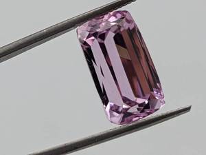 16.88 Carats of Very High Quality Natural Pink Kunzite Gemstone VIDEO