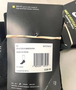 lot 14 image: 6 Pair Nike Everyday Max Cushioned ANKLE Adult BLACK Socks.