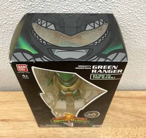 lot 77 image: Tokyo Vinyl Green Power Ranger Glow In The Dark Wizard World Exclusive Figure