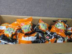 Case of 40 Kathy Kayes Popcorn Bal...