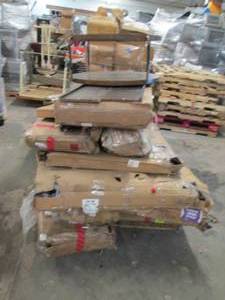 lot 92 image: pallet of misc items that need work...