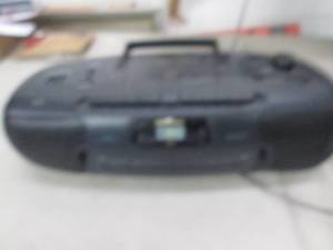 lot 120 image: magnavox cdcassette amfm powers ...