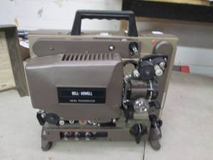 lot 127 image: bell howell 16mm filmosound tested ...