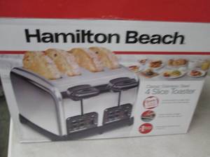 lot 3 image: hamilton beach 4-slice toaster ...