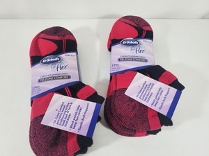 lot 16 image: 6 New Pair of Womens Dr Scholls Socks