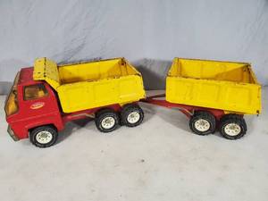 lot 80 image: Vintage Tonka Dump Truck and Trailer