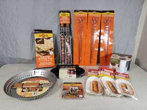 lot 95 image: New BBQ Grilling Items
