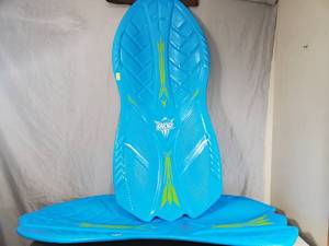 lot 141 image: 2 New Rydr Sleds