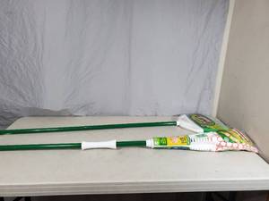lot 182 image: New Libman Mop and Broom