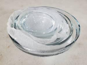 lot 186 image: New 6 Piece Anchor Hocking Mini Glass Bowl Set