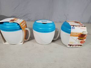 lot 188 image: 3 New Cool Gear Stay Fit Container Sets