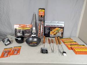 lot 192 image: Large Lot of New BBQ Grilling Items