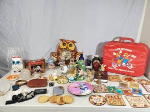 lot 217 image: Assorted Collectibles and More