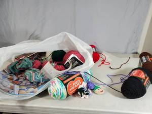lot 219 image: Bag of Yarn and Craft Items