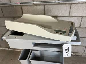 lot 16 image: MSRP $300 Seca 334 Electronic Baby Scale with Handle for Mobile Use Great Working Condition