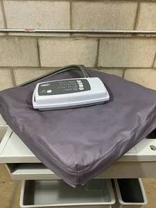 lot 37 image: Apex 9P-048560 Sedens 500 Alternating Air Seat Cushion - Great Working condition