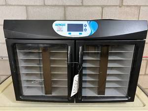 lot 53 image: Sage 7938 Cleaning Comfort Personal Media Towel Blanket Warmer -&nbspGreat Working Condition