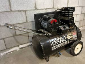 lot 65 image: Campbell Hausfeld Professional&nbsp4.5 HP 20GALLON Cast Iron AIR COMPRESSOR - Good Working Condition